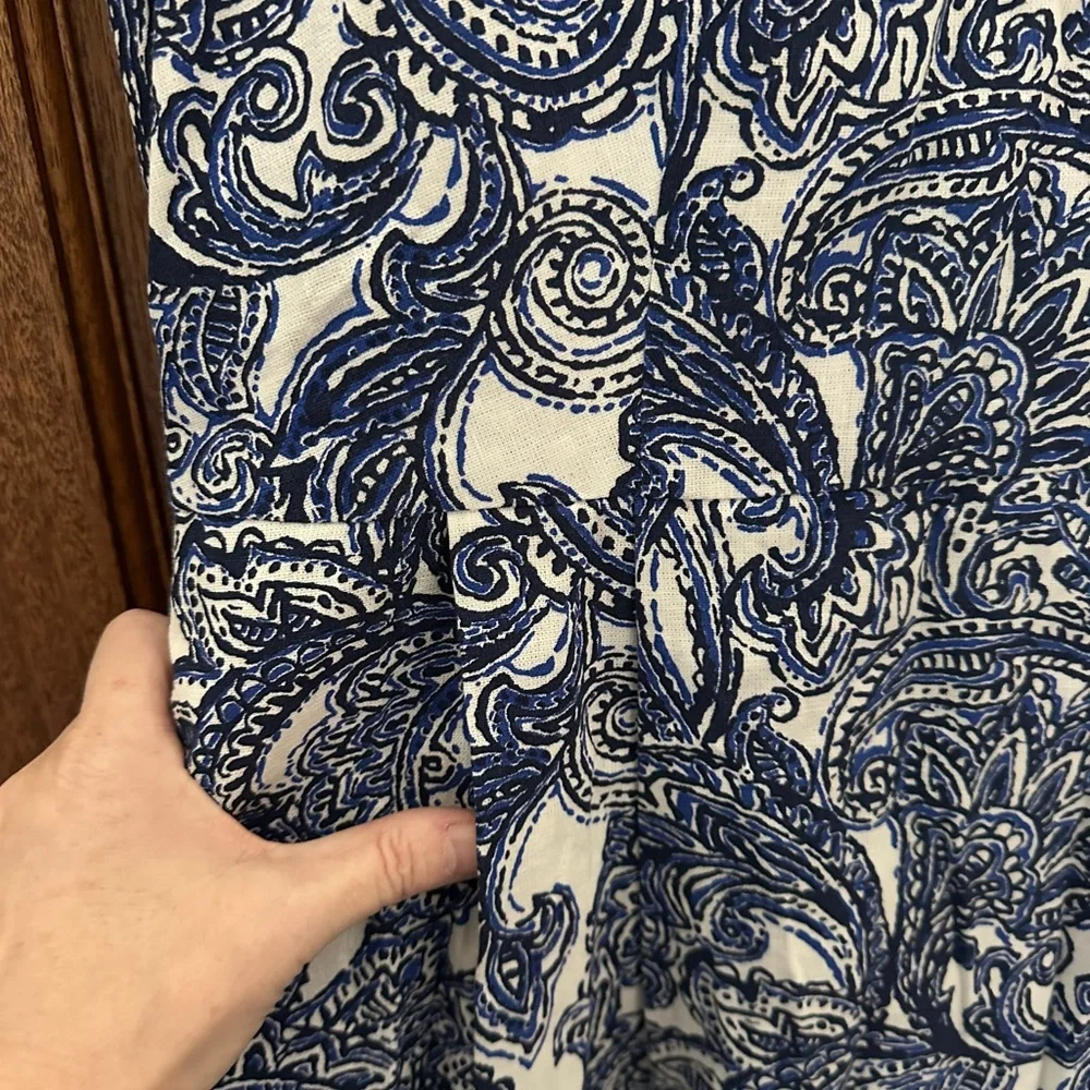 Anne Klein 16 sleeveless Elegant Blue and White Paisley Dress with wrap belt - Picture 8 of 9